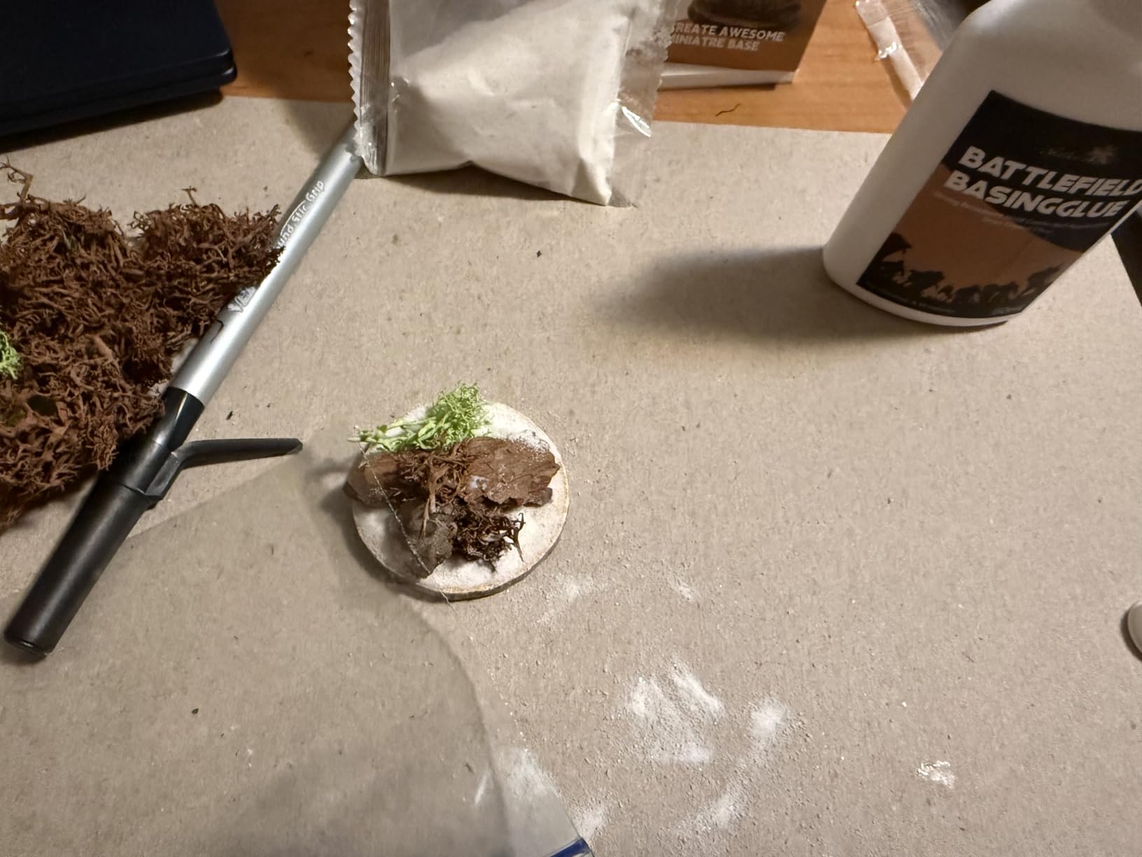 golden maple Basing Kit - Miniature Basing Material & Terrain, Static Grass | Static grass + basing glue kit - miniature basing material for miniature terrain, ready for model bases and dioramas customer photo 2