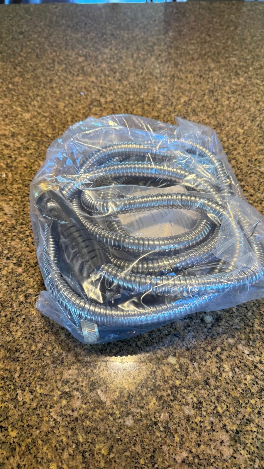 100 ft Expandable Garden Hose - Durable 3750D Fabric, 4-Layer Latex Core, Solid Brass Connectors Expanding Water hoses - 10 Spray Nozzles & Convenient Storage Bag Included customer photo 1