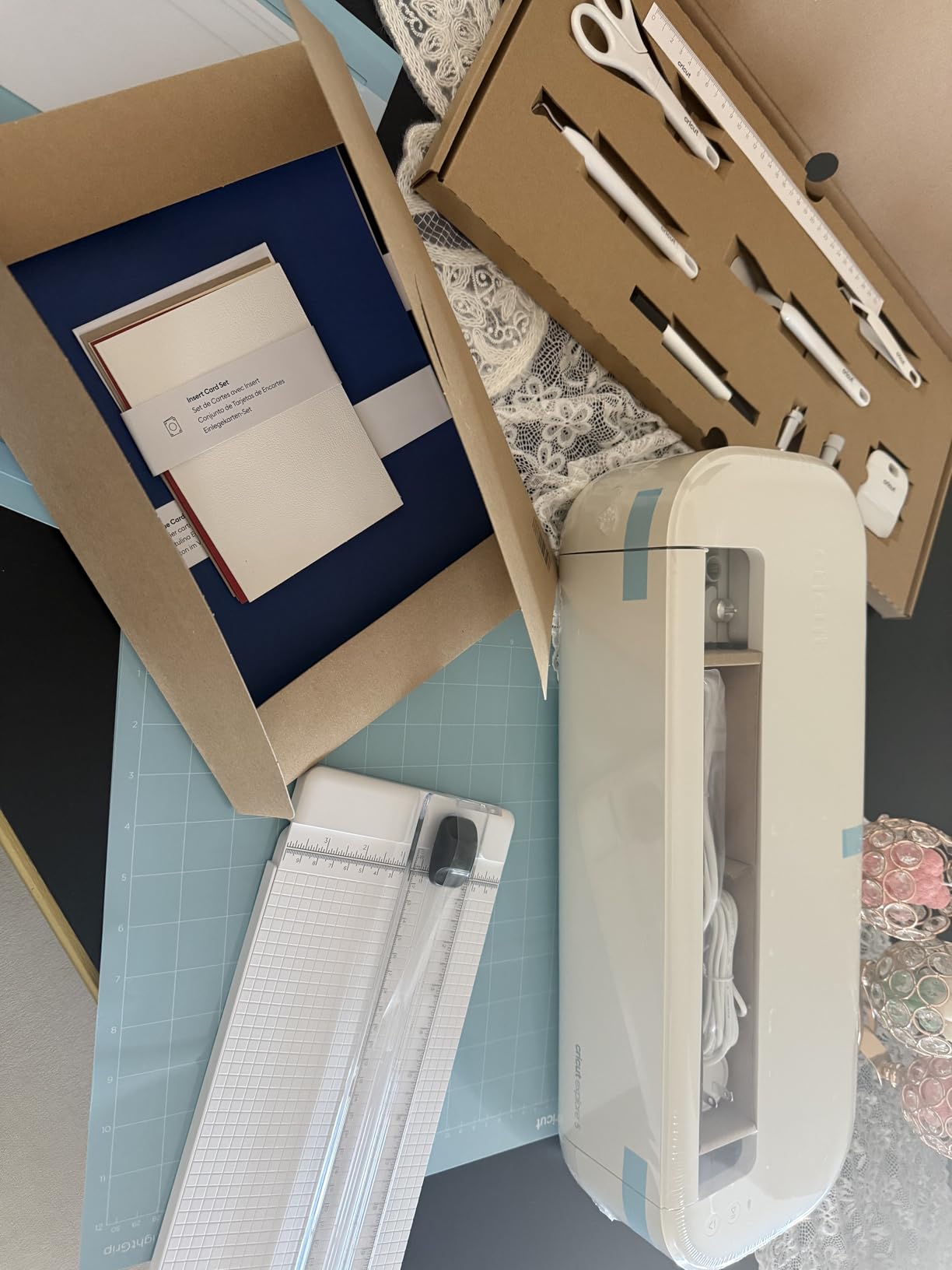 Cricut Explore 5 Deluxe Bundle + $100 Digital Content, Taupe customer photo 2