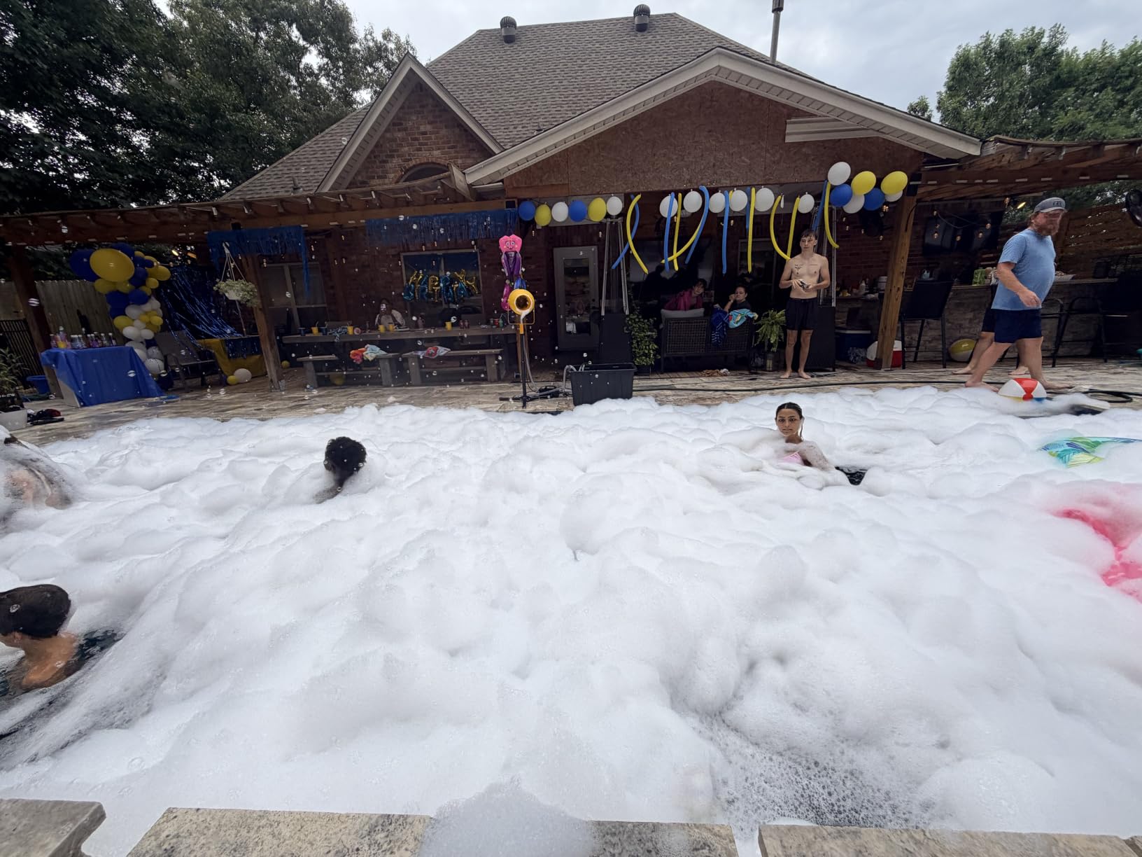 Foam Machine for Party, 1000W Foam Party Machine With Water Pump | 1000W Motor, 2-4m Foam Spray Distance, Water Pump System, Adjustable Tripod Stand for Outdoor Events and Backyard Fun customer photo 2