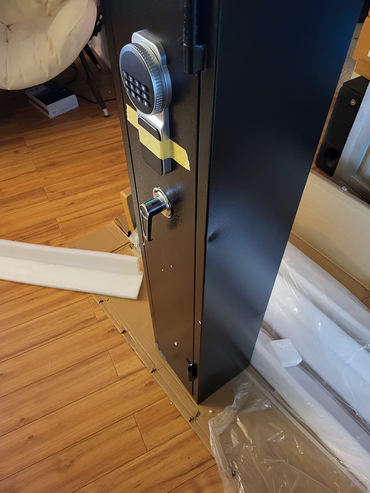 3-5 Long Gun Safe, Anti-Pry Cabinet for Scoped Rifles & Shotguns | Heavy-duty anti-pry construction, digital keypad, backup battery box, pre-drilled mounts, great for garage & hunting customer photo 2