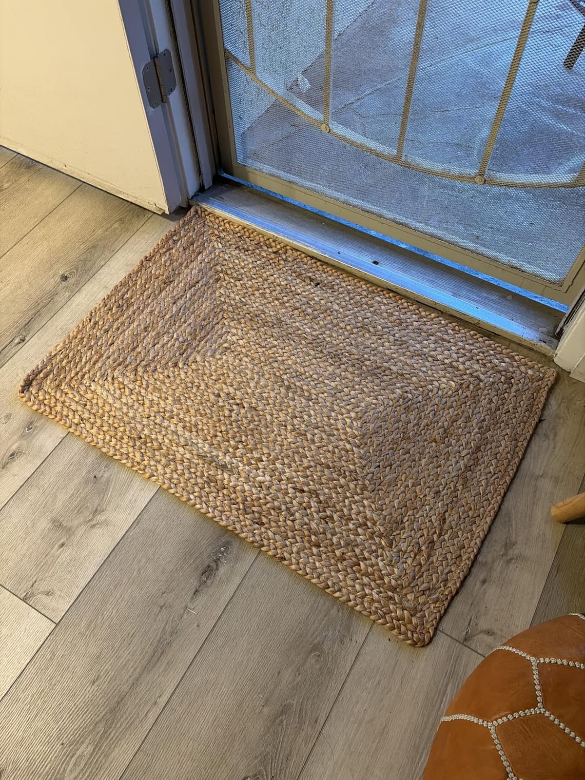 Homespice George Natural Braided Jute Rug 4x6', Soft & Thick, Natural Jute Rug, Farmhouse Bedroom Rug, Premium Handmade, Reversible customer photo 1