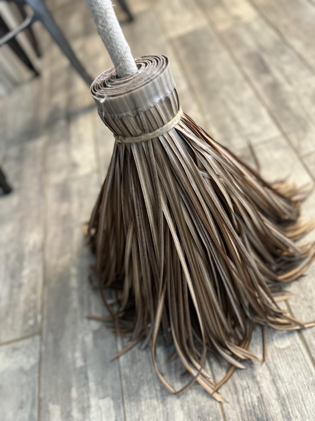 Halloween Decorations - 4.5FT Light Up Witch Broom | Vintage Rustic Farmhouse Fall Decor Indoor Outdoor Front Door Porch Patio Yard Decor customer photo 1