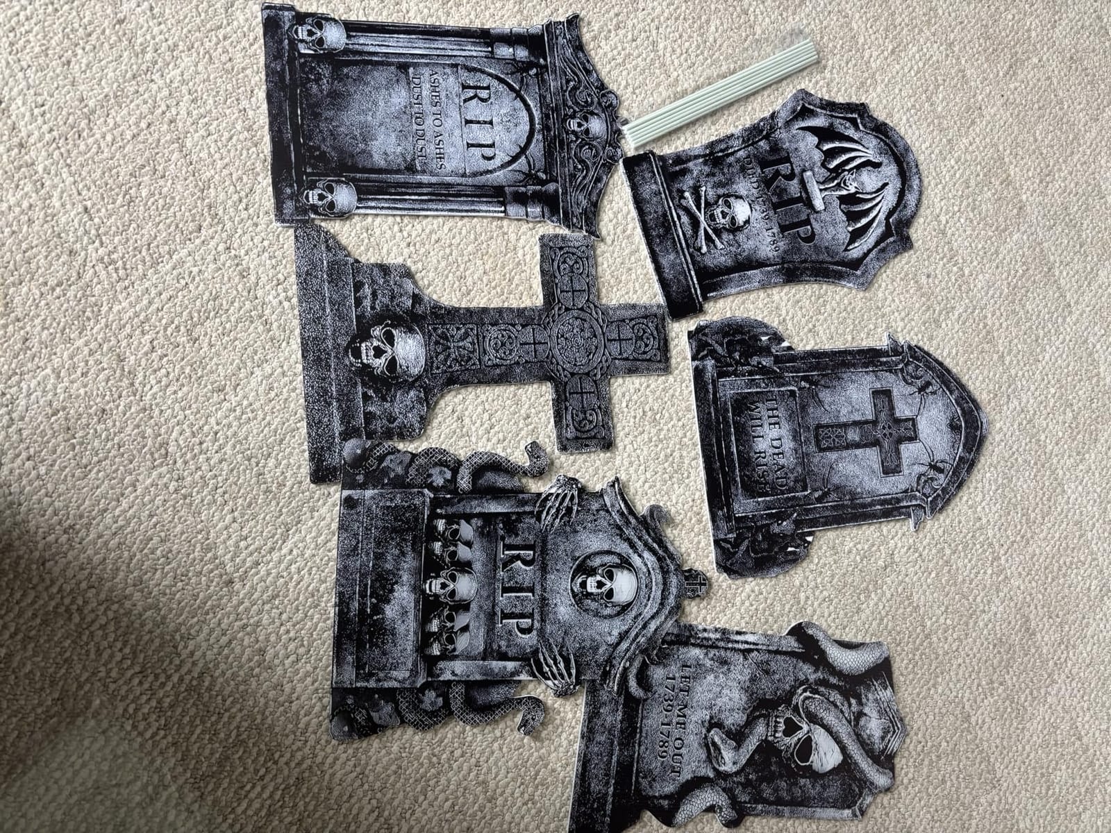 Graveyard Halloween Tombstones Decorations Outdoor: 6 Pcs Large Tombstone Halloween Yard Signs with Stakes, Realistic Scary Skeleton RIP Gravestones Lawn Cemetery Halloween Decor Front Lawn Garden Haunted House Props customer photo 1
