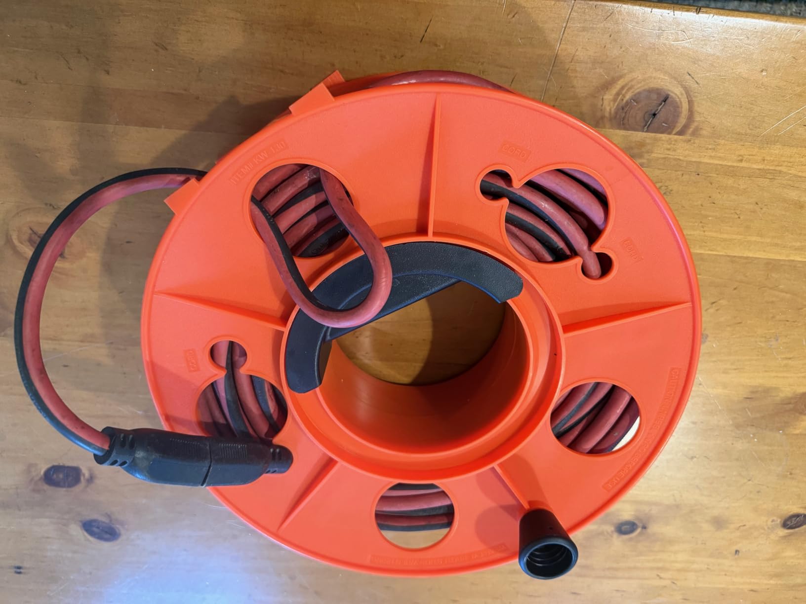 Bayco KW-130 Cord Storage Reel with Center Spin Handle, 150-Feet customer photo 2