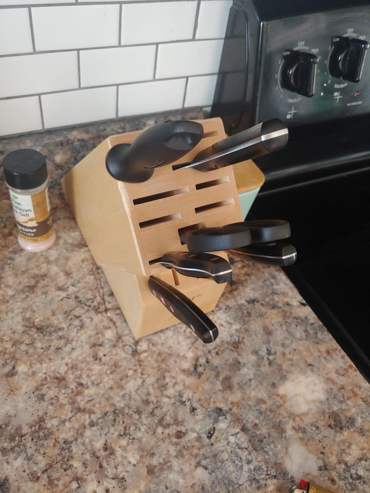 Zwilling Twin Signature 7 pc Knife Set, German Knife Set, Made in Germany customer photo 2