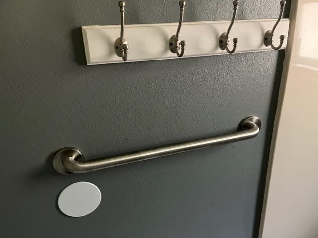 Moen Home Care Bathroom Safety 24 Inch Stainless Steel Handicap Grab Bar for Bathtub and Shower, Heavy Duty Handle, Elderly Assistance Product with Concealed Screws, 8724 customer photo 2