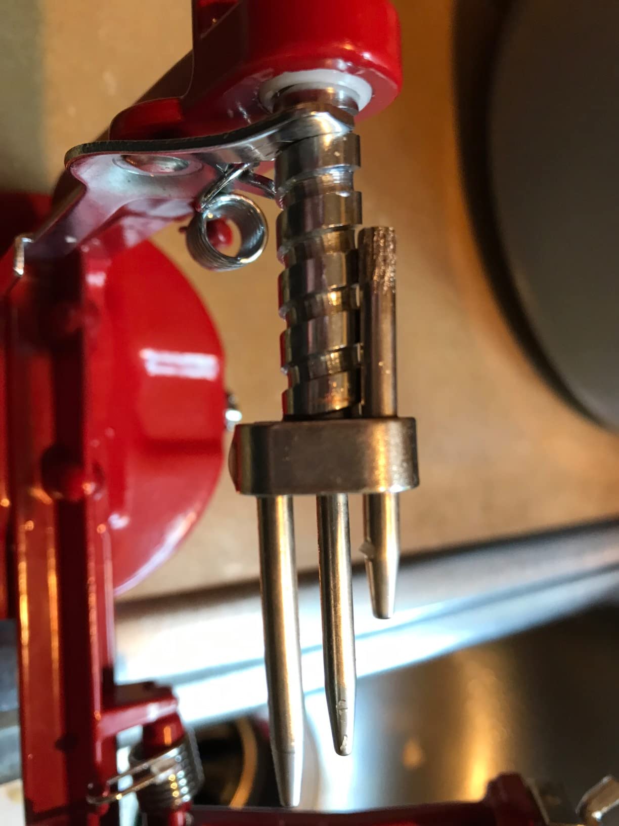 Norpro Apple Master-Apple, Potato, Parer, Slicer & Corer with Vacuum Base & Clamp,Red customer photo 1