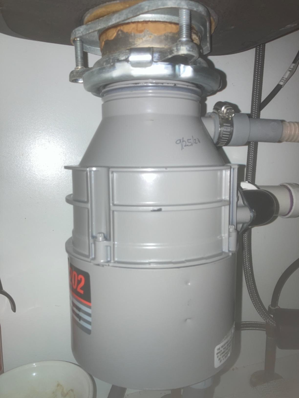 Evergrind E202 1/2 HP Garbage Disposer customer photo 2