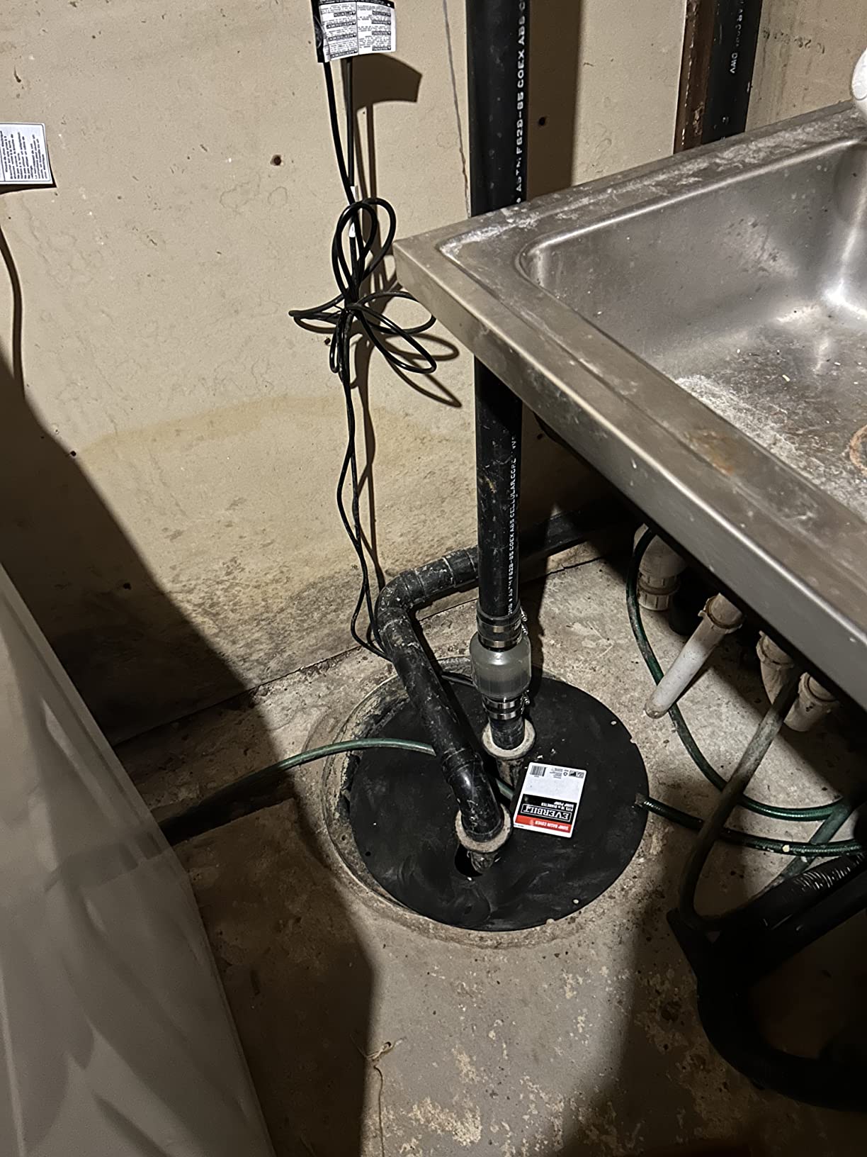Superior Pump 93501 1/2-Horsepower Cast Iron Sewage Pump with Tethered Float Switch customer photo 2