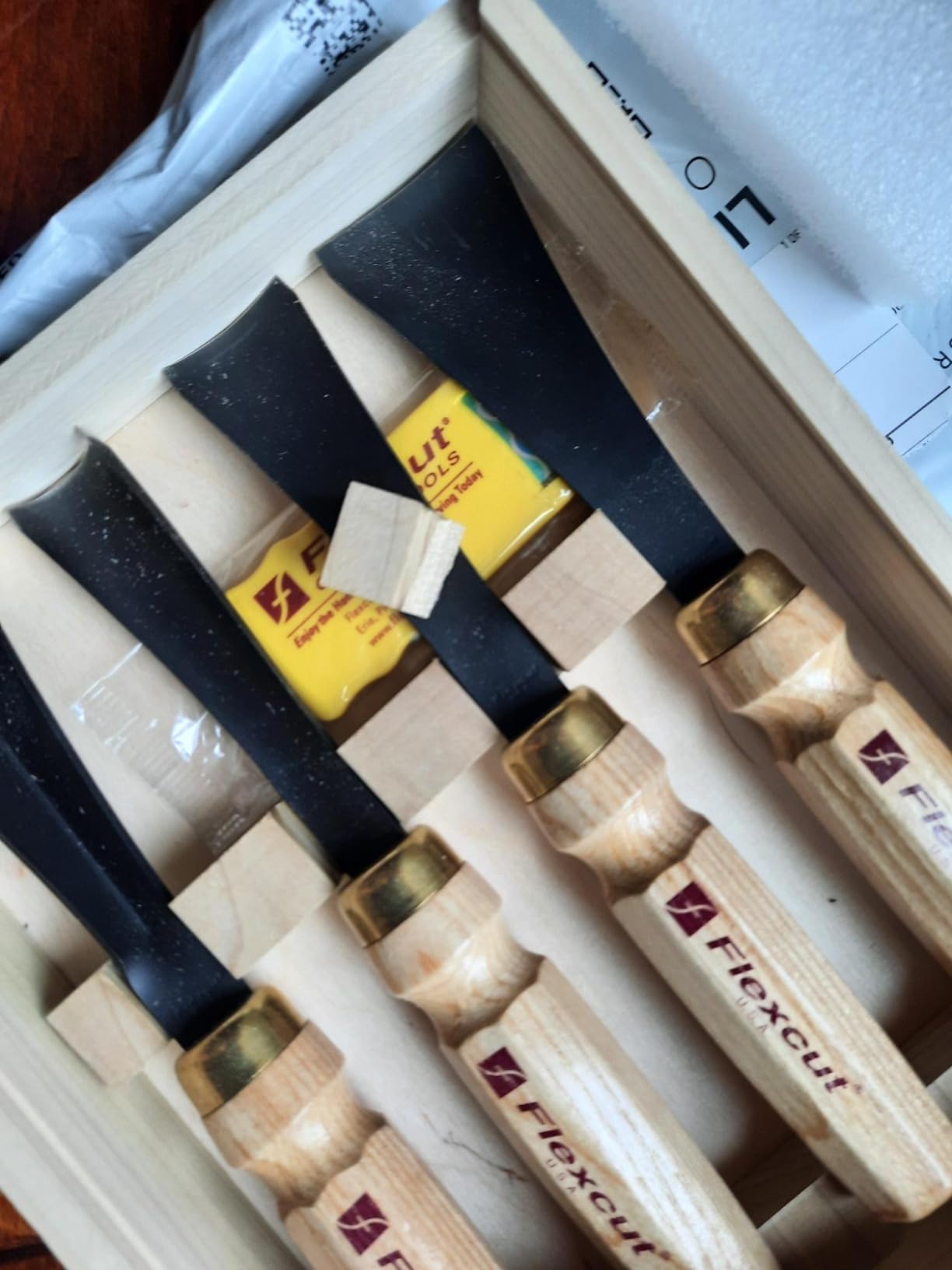 Flexcut Wood Carving Tools |4-Piece Sculptor's Set | Mallet Wood Carving Kit with Chisels and Gouges for Beginners and Professionals | MC175 | Made in the U.S.A. customer photo 2