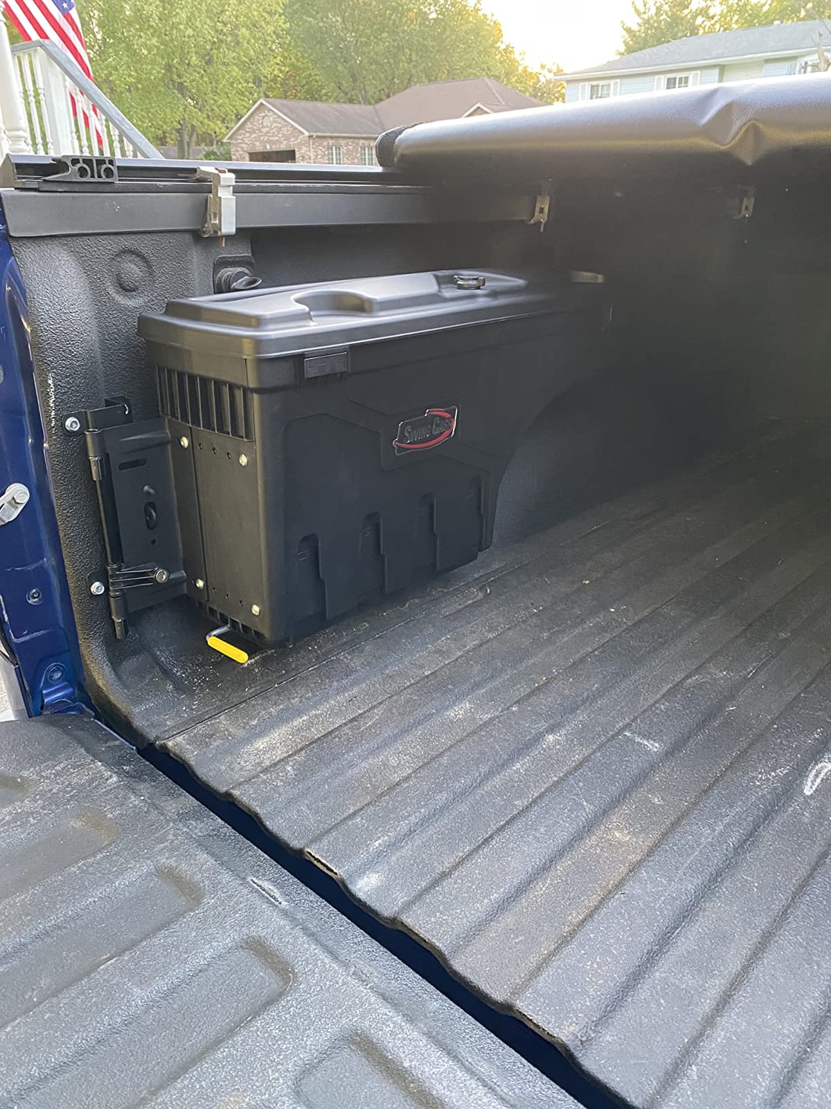 RealTruck UnderCover SwingCase Truck Bed Storage Box | SC100D | Fits 2007 - 2019 Chevy/GMC Silverado/Sierra 2500/3500HD Drivers Side customer photo 2