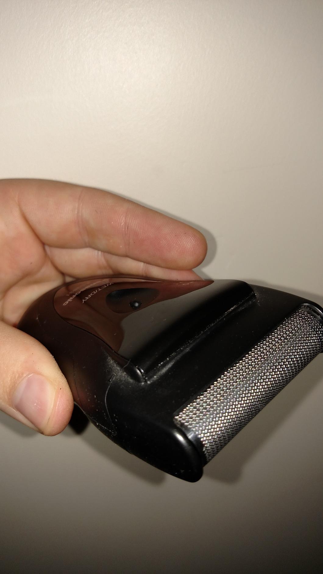 Panasonic Electric Razor for Men, Cordless Wet Dry Lightweight Shaver with Ergonomic Grip, ES3831K, Black customer photo 1