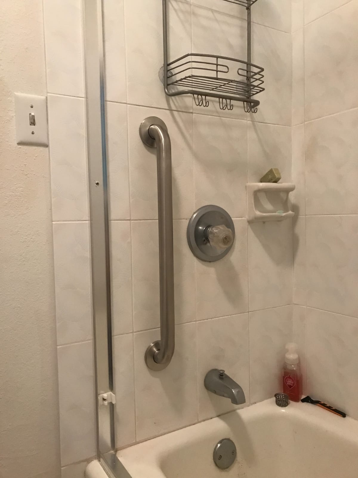 Moen Home Care Bathroom Safety 36 Inch Stainless Steel Handicap Grab Bar for Bathtub and Shower, Peened Texture for Grip, Elderly Assistance Product with Concealed Screws, R8936P customer photo 2