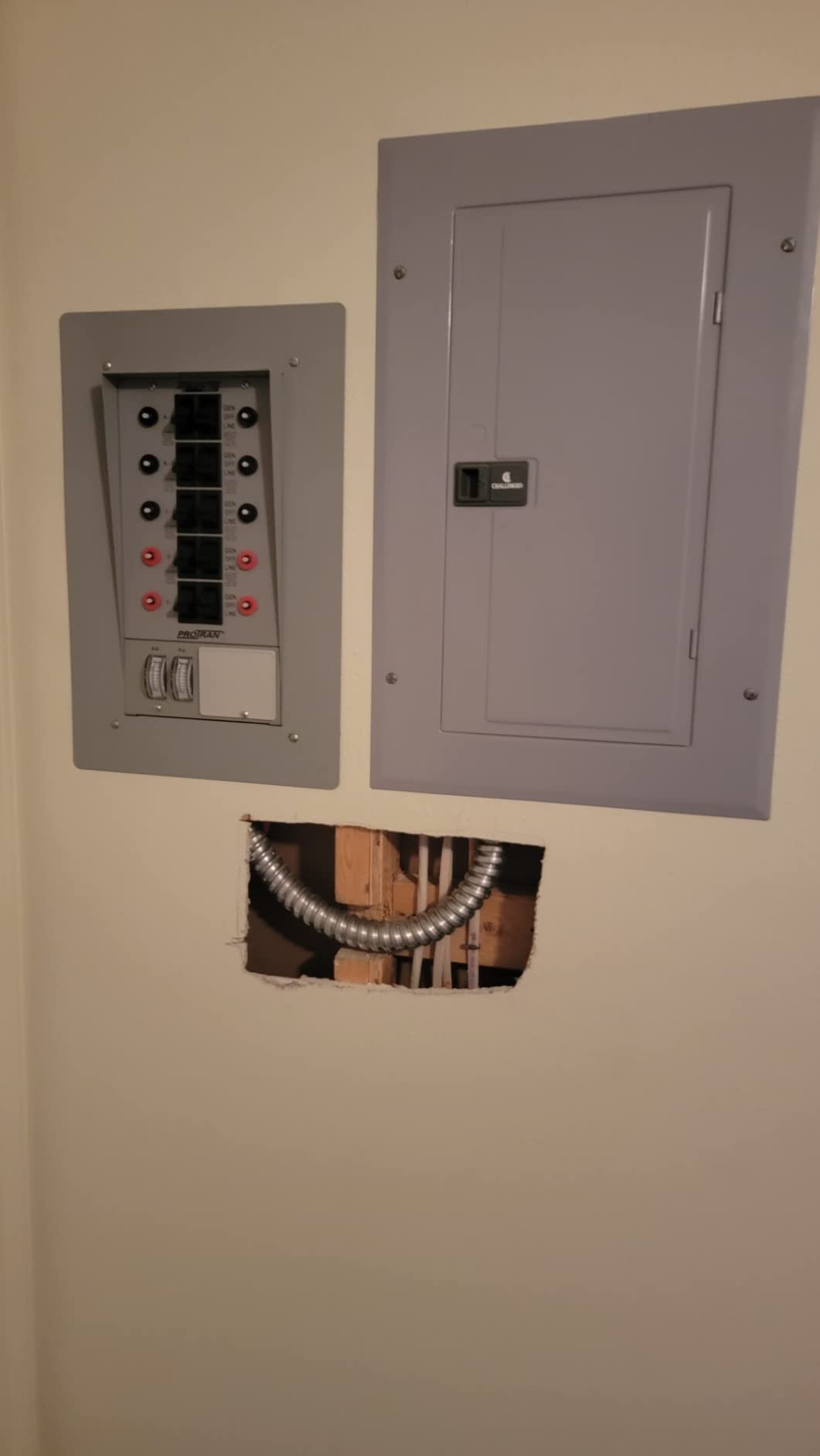 Reliance Controls Indoor Backup Power Transfer Switch, 30 Amp, 10 Circuit Transfer Panel for Portable Generators and Compatible Backup Power Systems, Up to 7,500 Running Watts, 30310A customer photo 2