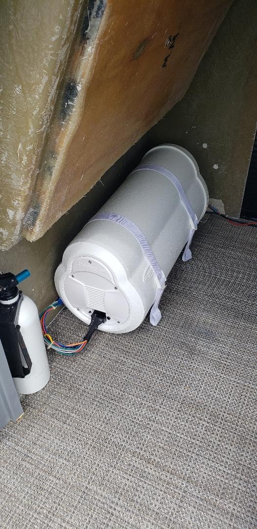 Bazooka MBTA8100 8-Inch 100-Watt Marine Amplified Tube Subwoofer customer photo 1