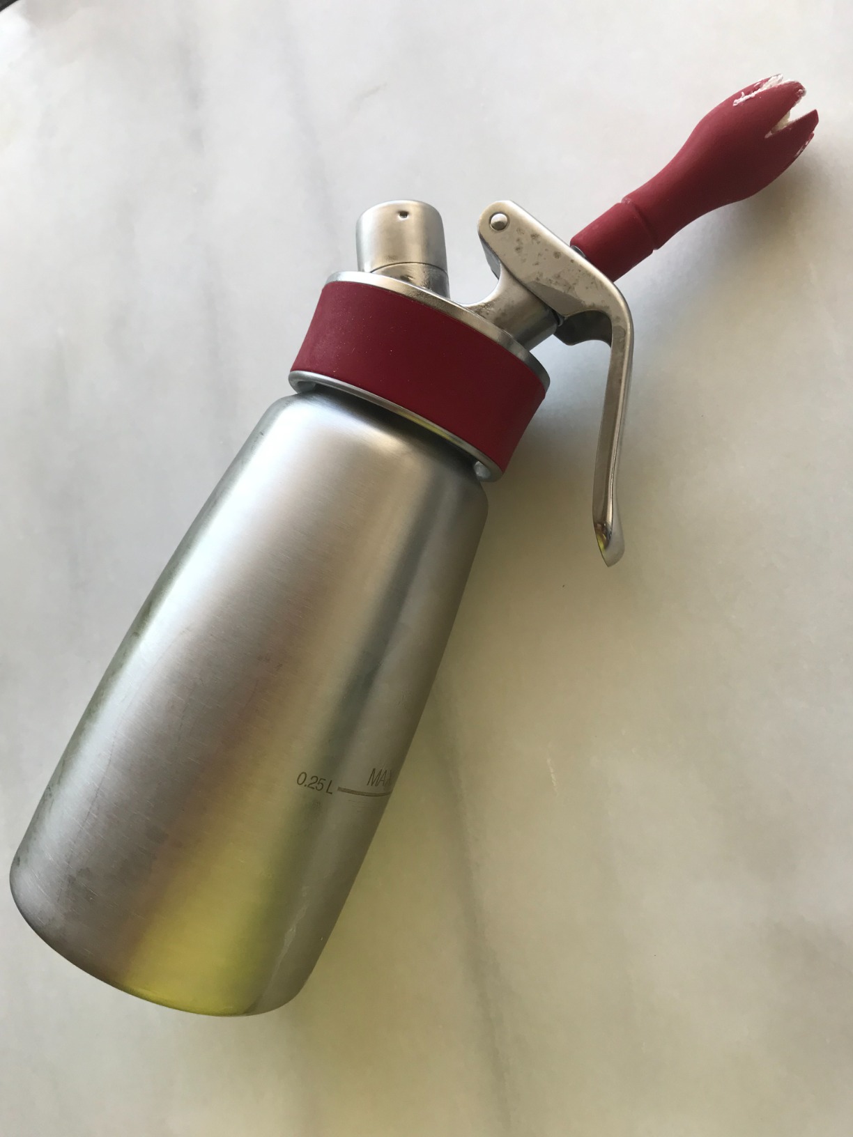 iSi Gourmet Whip (1 Pint) - Multifunctional Food Whipper for Warm & Cold Application, Stainless Steel Cream Canister - Includes 3 Decorating Tips, Dishwasher Safe - Professional Culinary Tool customer photo 2