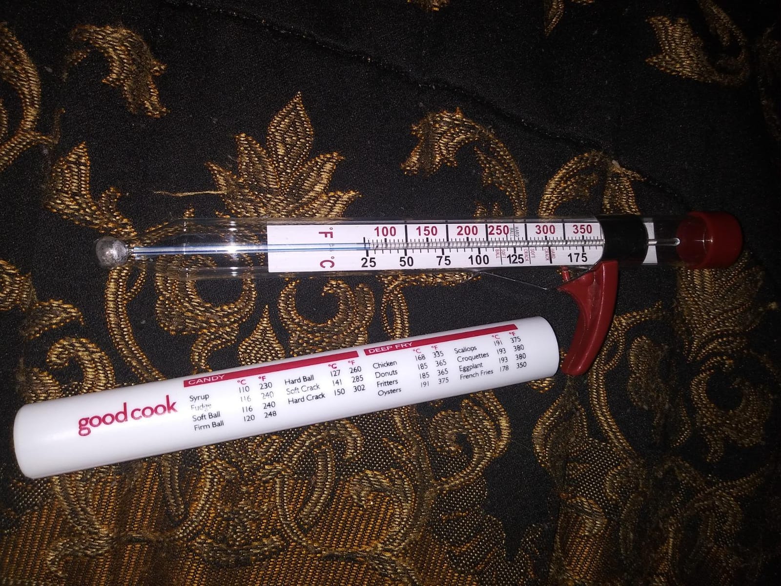 GoodCook Everyday Candy & Deep Fry Thermometer Glass Tube Construction with Built-In Pan Clip Includes Fahrenheit & Celsius Measurements & Protective Storage Sleeve, Red customer photo 1