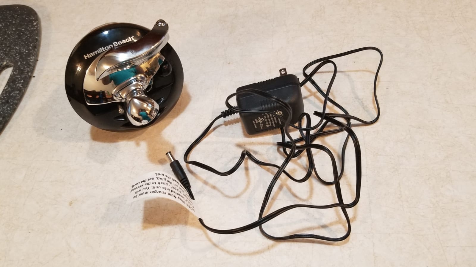 Hamilton Beach Walk 'n Cut Hands-Free Cordless Electric Can Opener customer photo 2