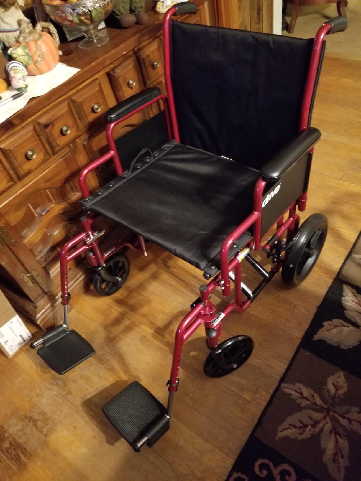 Drive Medical BTR20-B Bariatric Heavy-Duty Transport Wheelchair, Blue customer photo 1