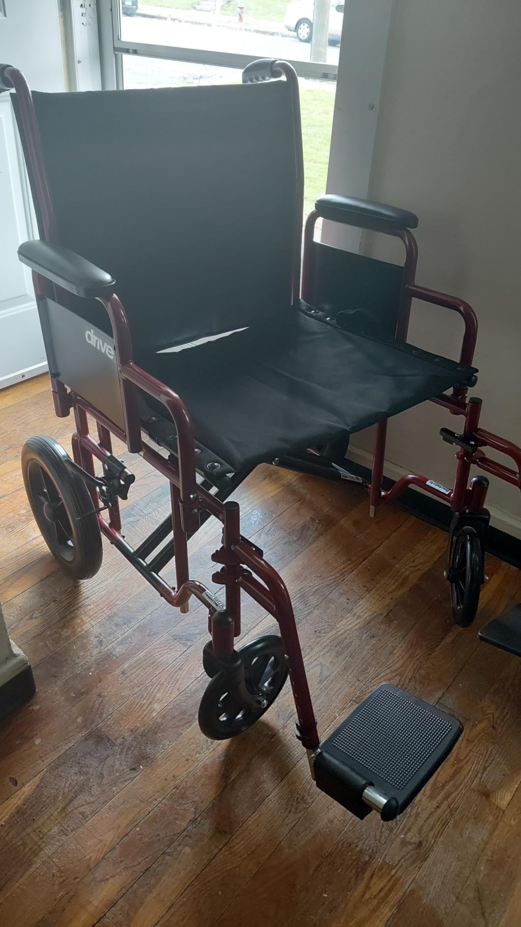 Drive Medical BTR20-B Bariatric Heavy-Duty Transport Wheelchair, Blue customer photo 2