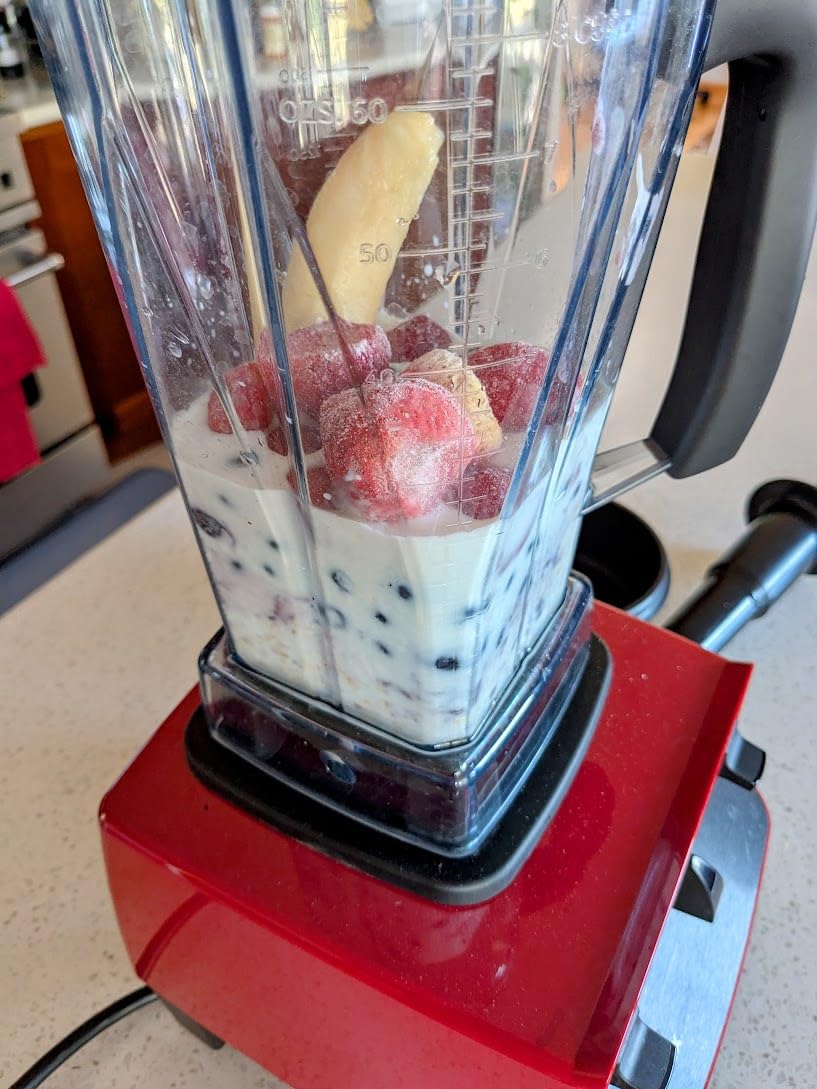 Vitamix 5200 Professional-Grade Blender, 64 oz. Container, White customer photo 2