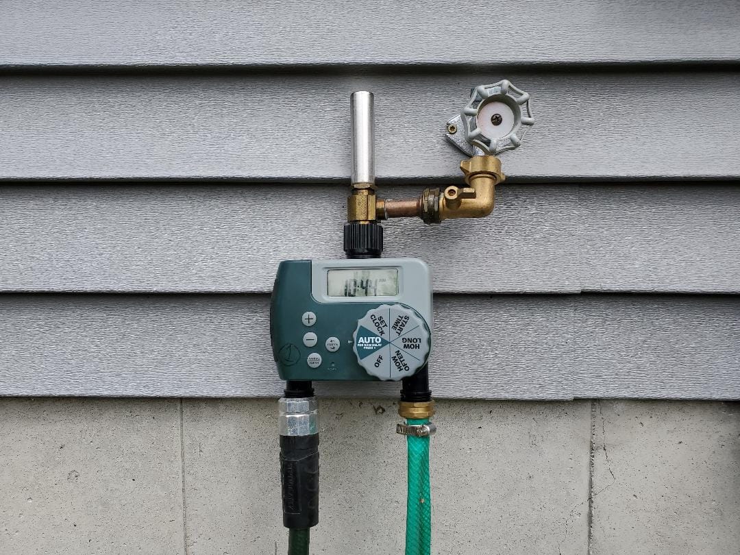 Orbit Programmable Digital Hose Watering Timer - 1 Outlet - Battery Powered - with LCD Screen - Built-in Rain Delay - Water-Resistant - 62061 customer photo 2