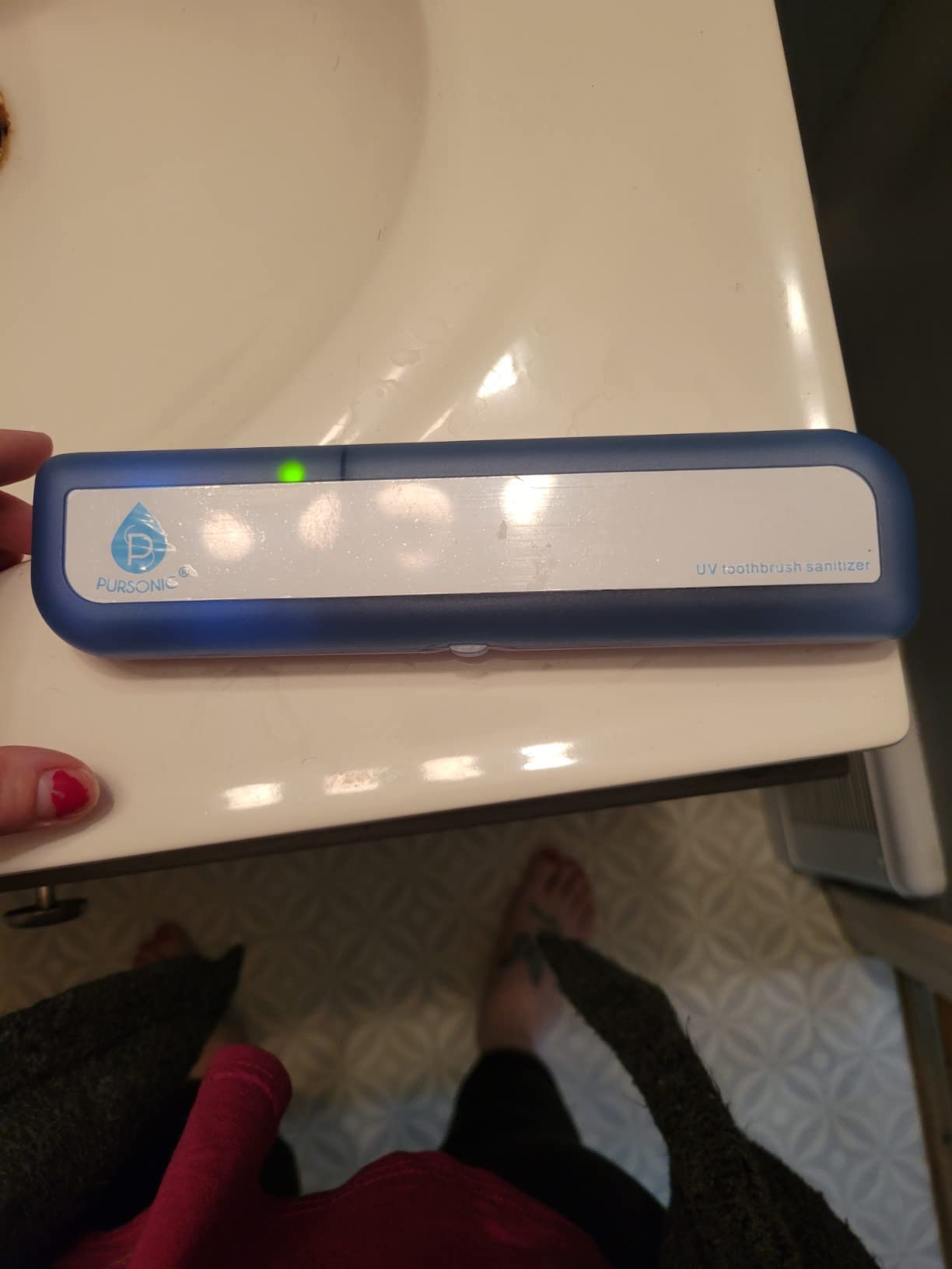 Pursonic Portable UV Toothbrush Sanitizer Case - Travel Toothbrush Sanitizer and Holder - For Electric and Manual Brush Heads with UV Light & Auto Shut Off Timer customer photo 1