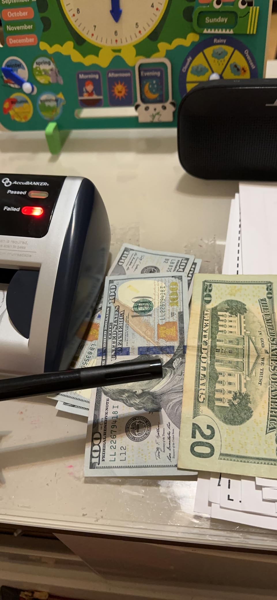AccuBANKER D450 Counterfeit Bill Detector, 5 Point Detection customer photo 1