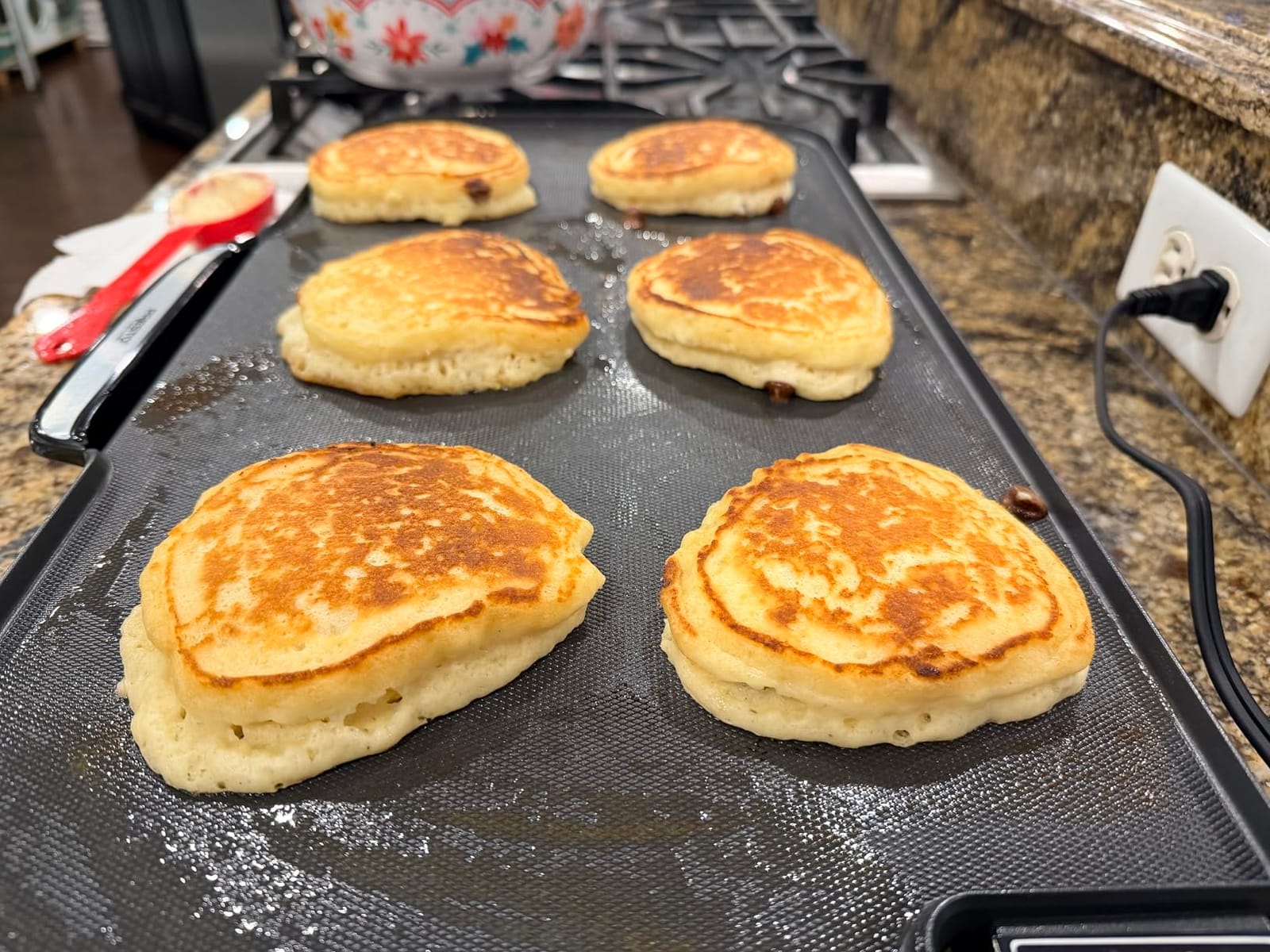 Presto 07061 22-Inch Electric Ceramic Griddle customer photo 2