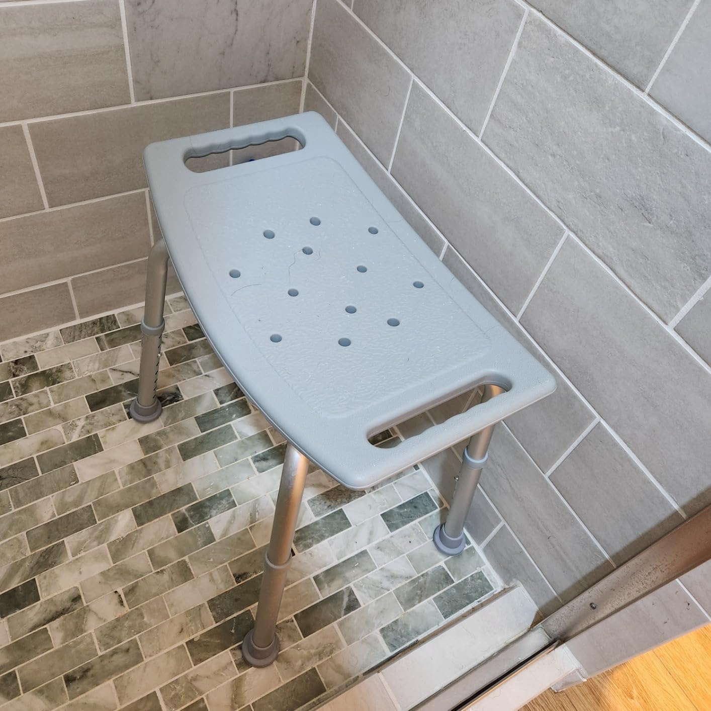 Drive Medical Adjustable Shower and Bath Chair with Suction Feet, Non-Slip customer photo 2