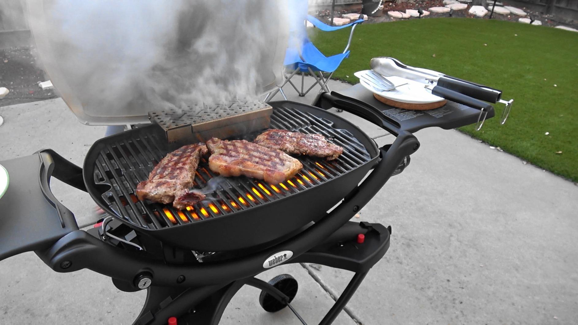 Weber® Premium Universal Smoker Box, Stainless Steel customer photo 1