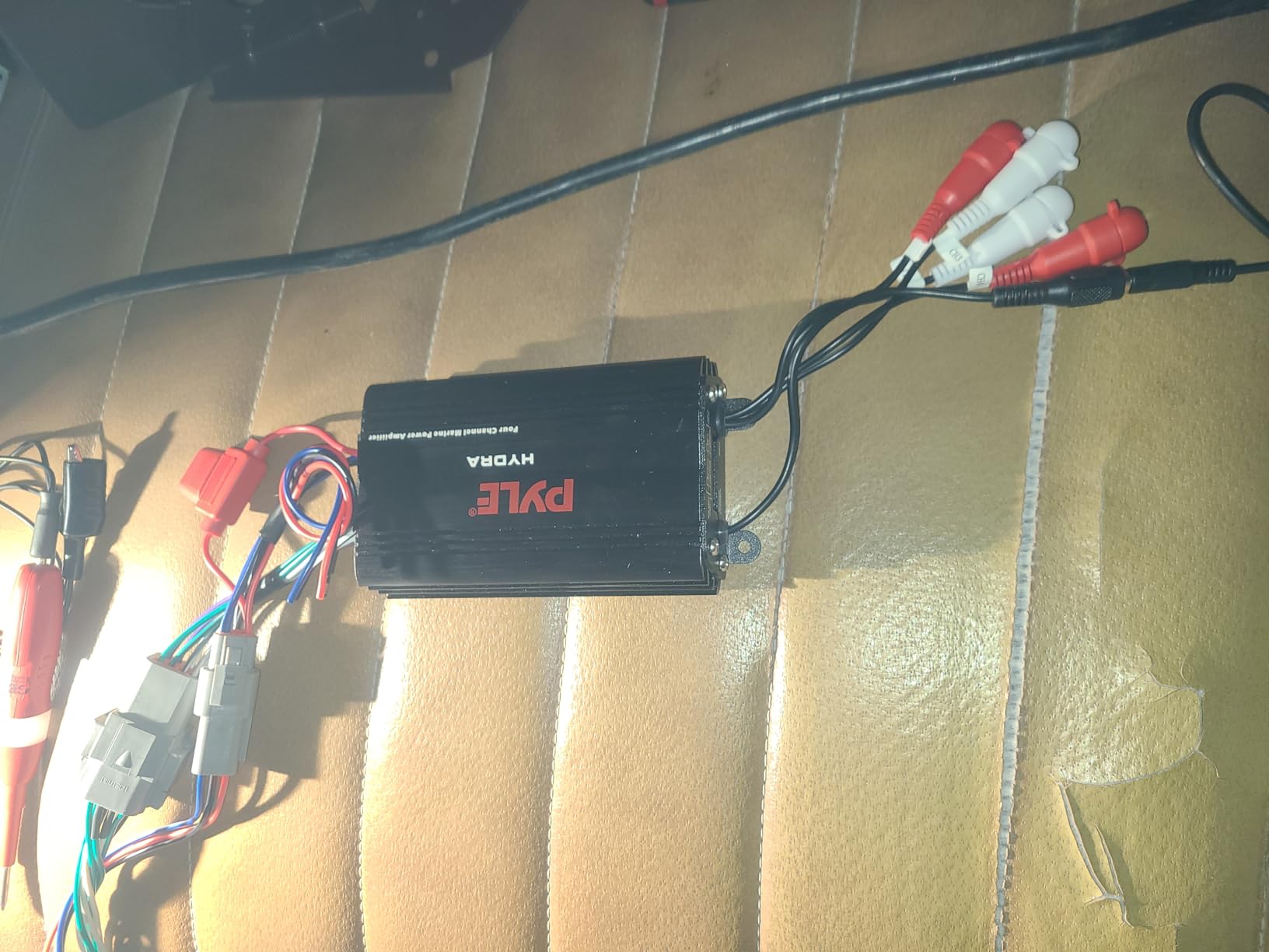 Pyle 800W 4-Channel Hydra Marine Micro Amplifier - Waterproof - GAIN Level Controls - RCA Stereo Input - 3.5mm Jack - MP3 - Volume Control - Short Protection - For Boat & Vehicle Use - PLMRMP3B customer photo 1