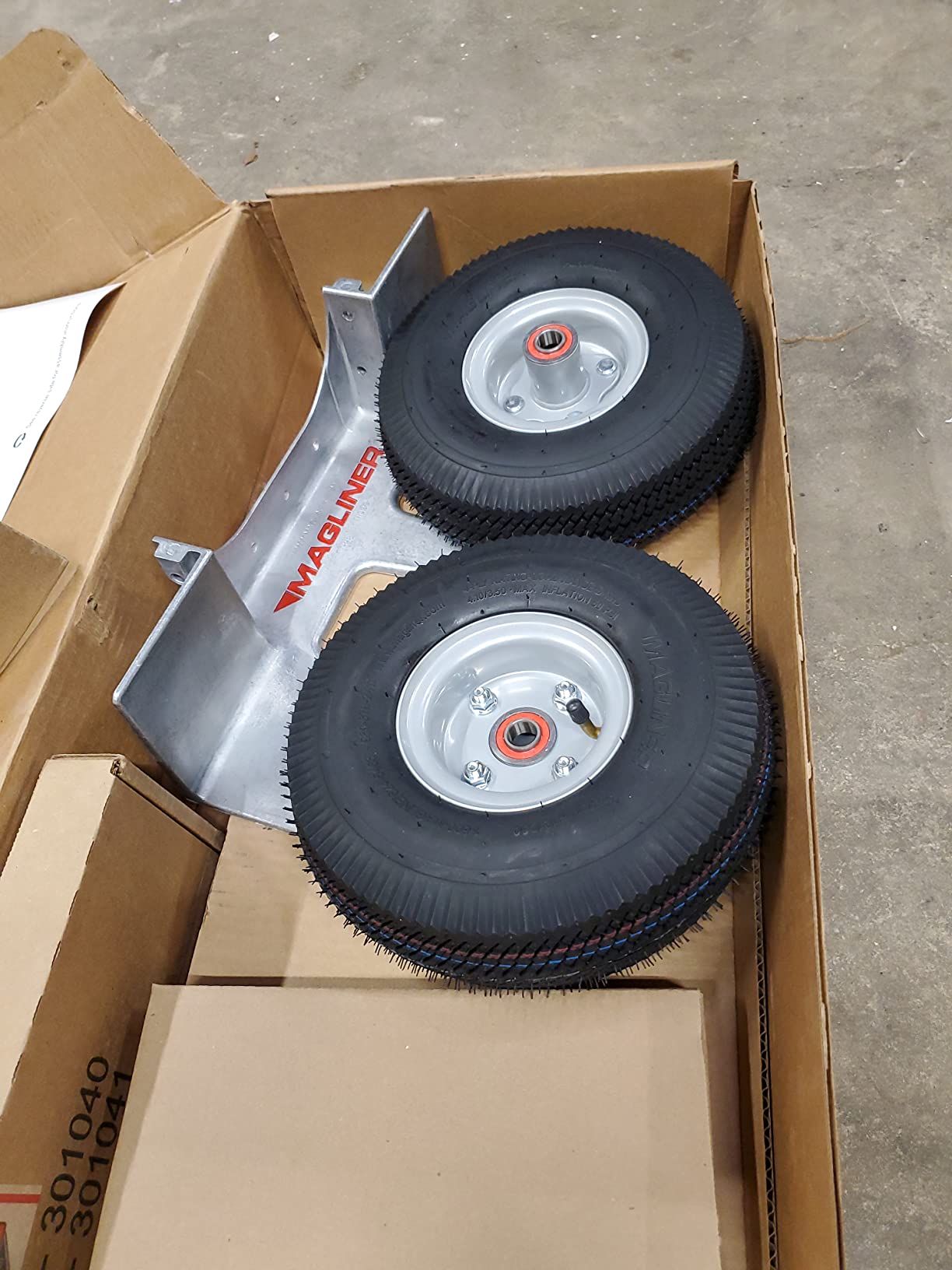 Magliner HMK111AA1 Aluminum Hand Truck, Horizontal Loop Handle, 14