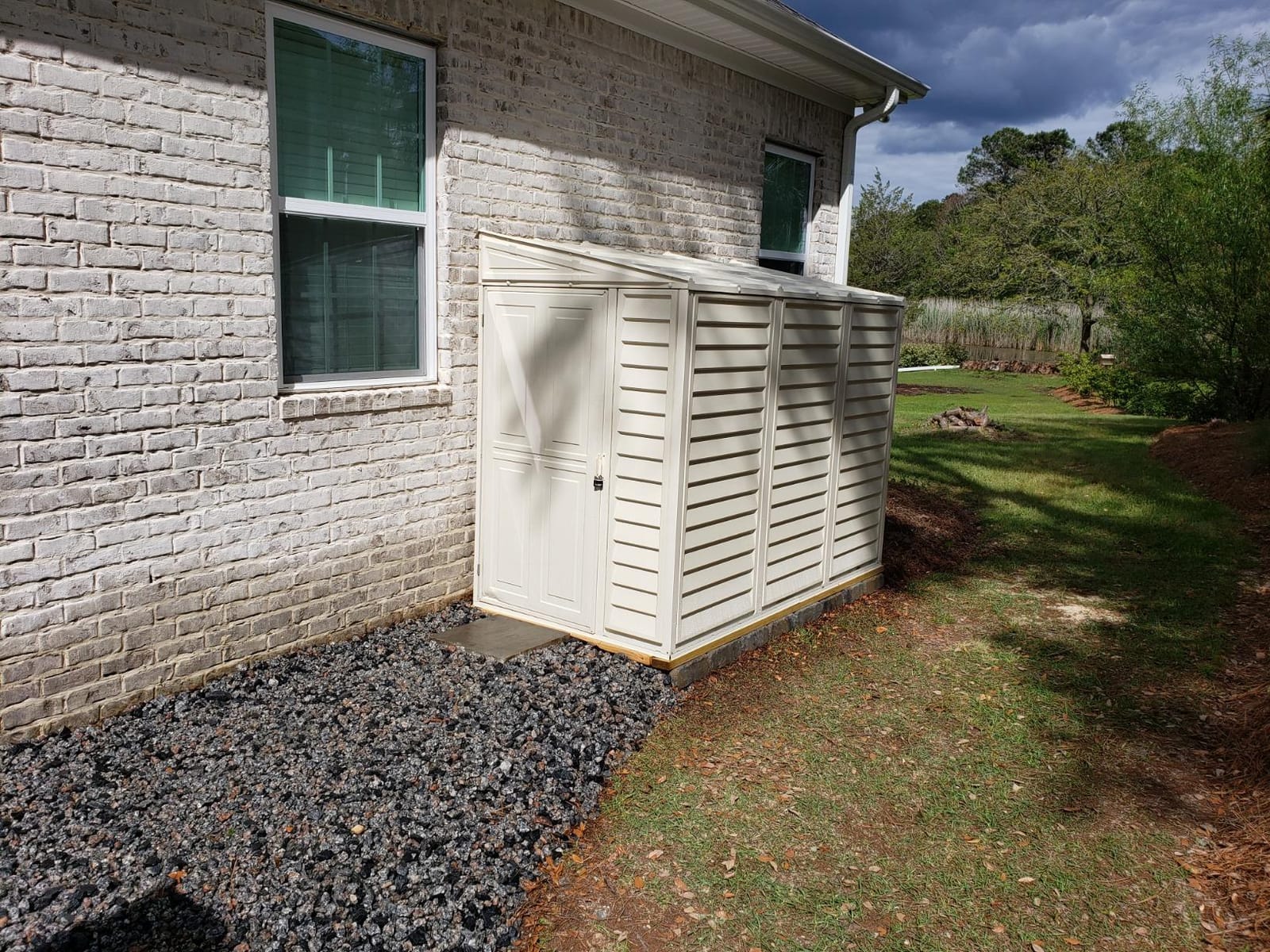 Duramax SideMate 4x8 Vinyl Resin Outdoor Storage Shed with Foundation Kit customer photo 2