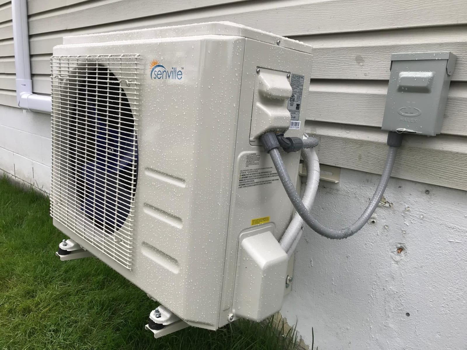 Senville AURA Mini Split Air Conditioner, Heat Pump, White, 18000 BTU customer photo 1