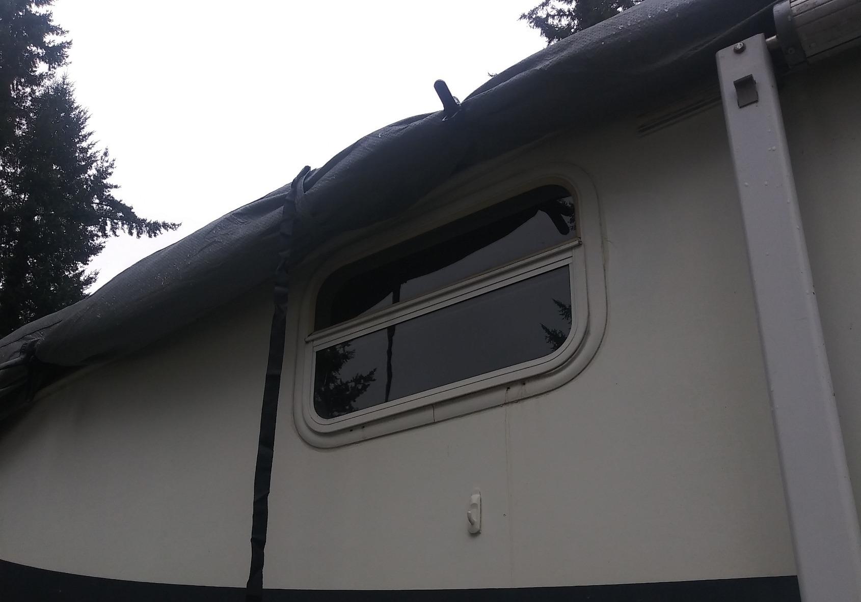 Leader Accessories Windproof 27-30 ft Travel Trailer RV Cover Extra Thick | Heavy-duty 7-ply Camper Cover, Snowproof, Ripstop All Weather Protection, With 4 Tire Covers, Windproof Straps customer photo 1