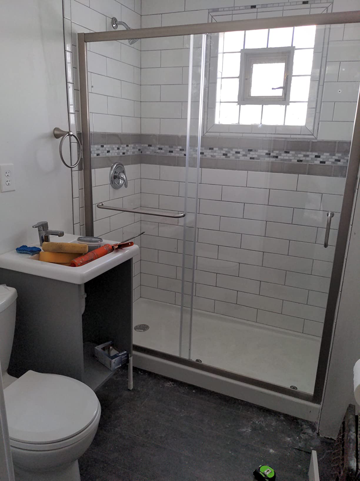DreamLine Infinity-Z 56-60 in. W x 72 in. H Semi-Frameless Sliding Shower Door, Clear Glass in Chrome, SHDR-0960720-01 customer photo 2