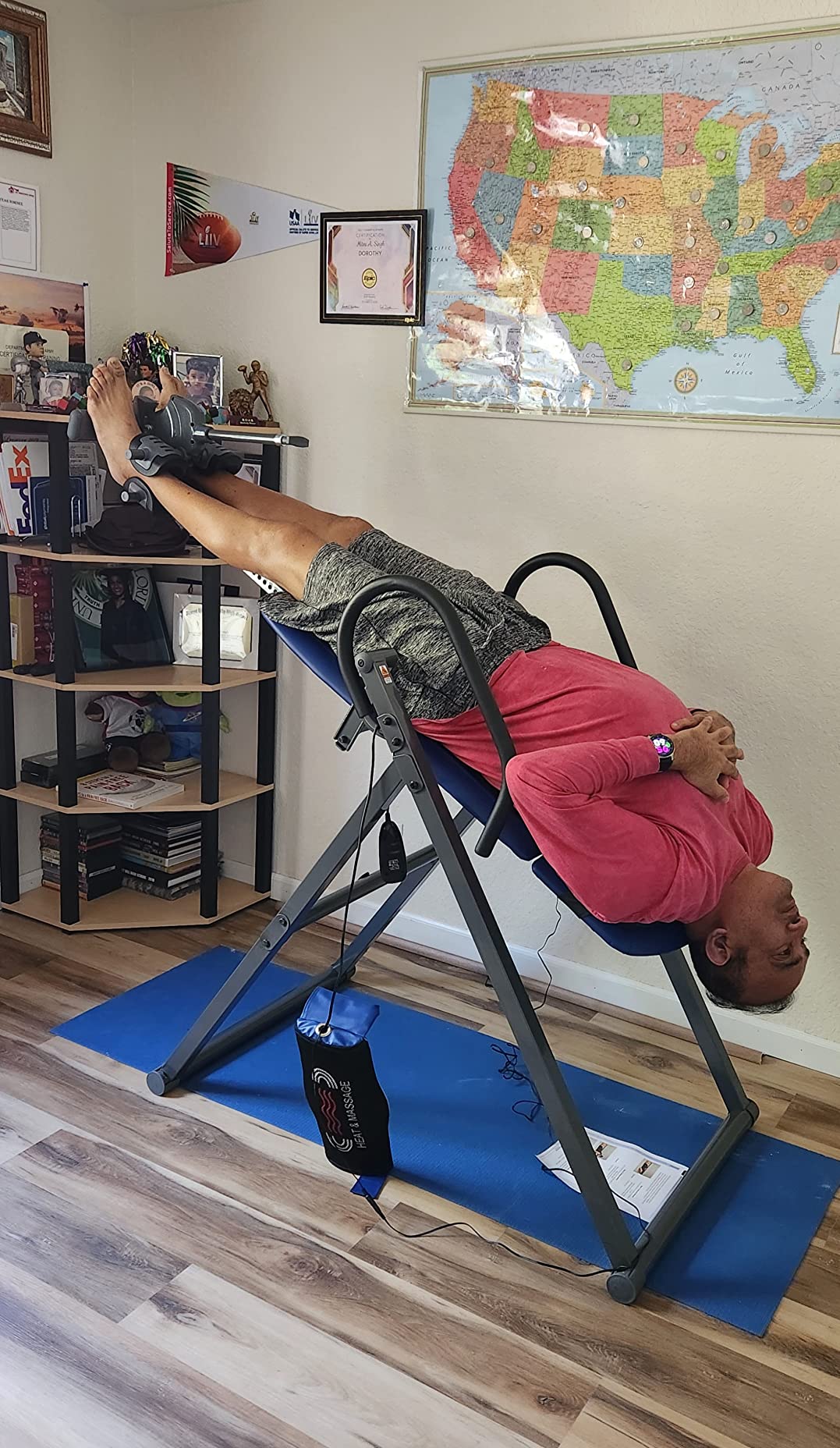 INNOVA HEALTH AND FITNESS ITM4800 Advanced Heat and Massage Inversion Table,Black/ Blue / Gray customer photo 1