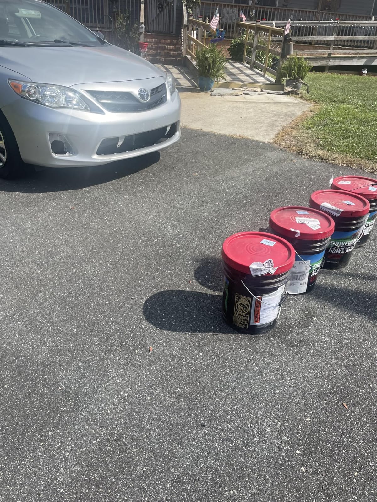 E-Z Stir Driveway Asphalt Filler/Sealer (4.75 gal - 2 Pack) customer photo 2