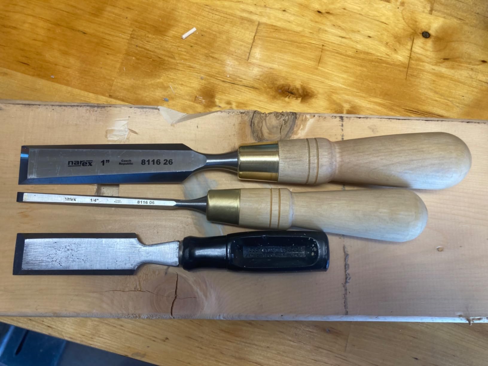Narex Czech Steel Premium 4 pc set 6 (1/4), 12 (1/2), 20 (3/4), 26 (1) mm Chisels w/Hornbeam Handles customer photo 2