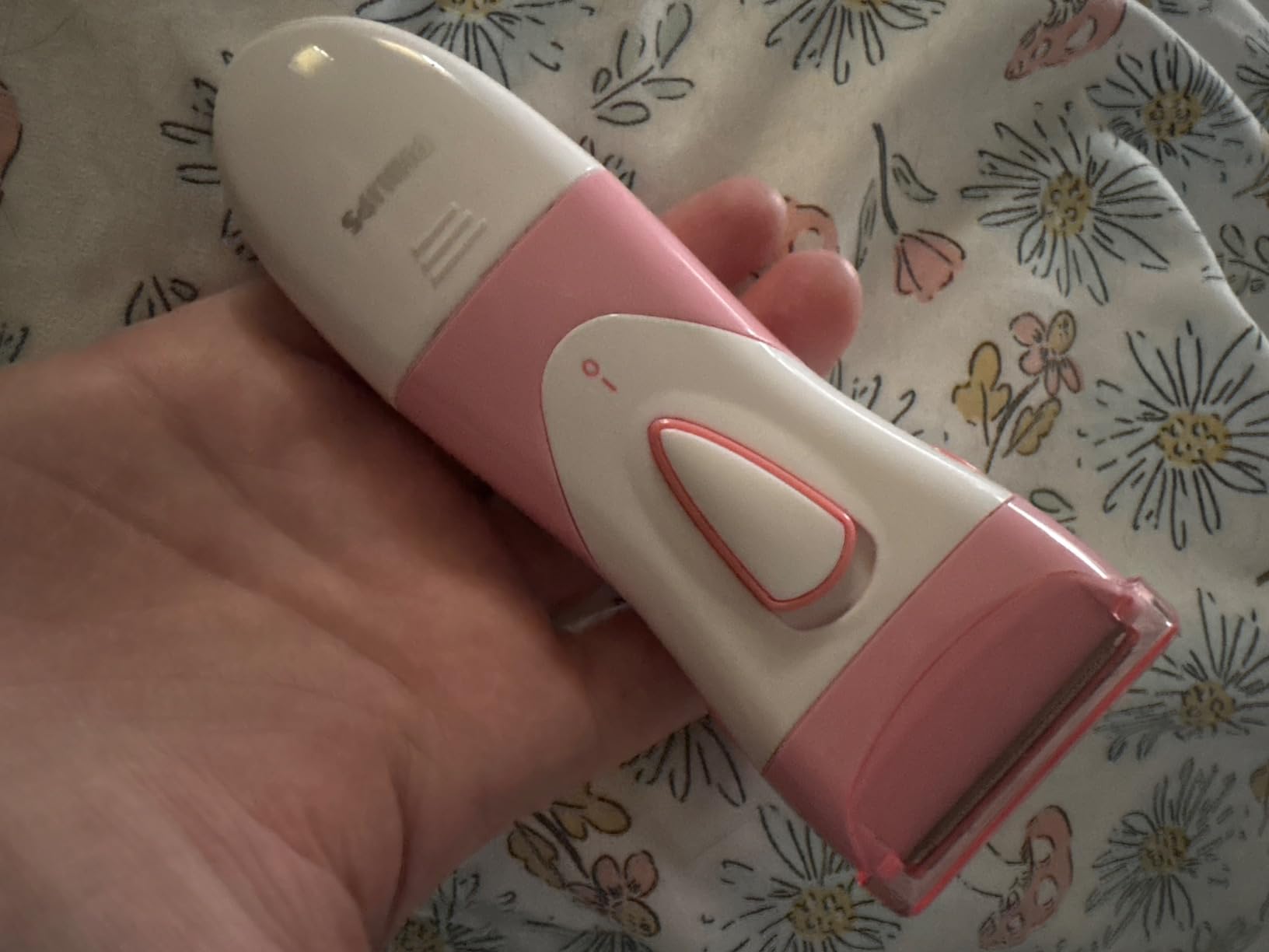 Philips SatinShave Essential Women’s Wet & Dry Electric Shaver for Legs & Body, Cordless, with Hypoallergenic Foil, HP6306/50 customer photo 1