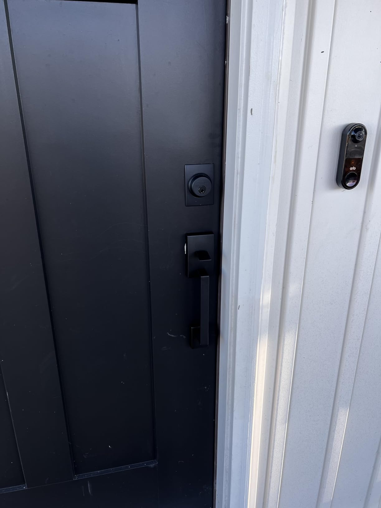 SCHLAGE Century Lower Half Entry Handleset, Latitude Lever, Matte Black customer photo 2