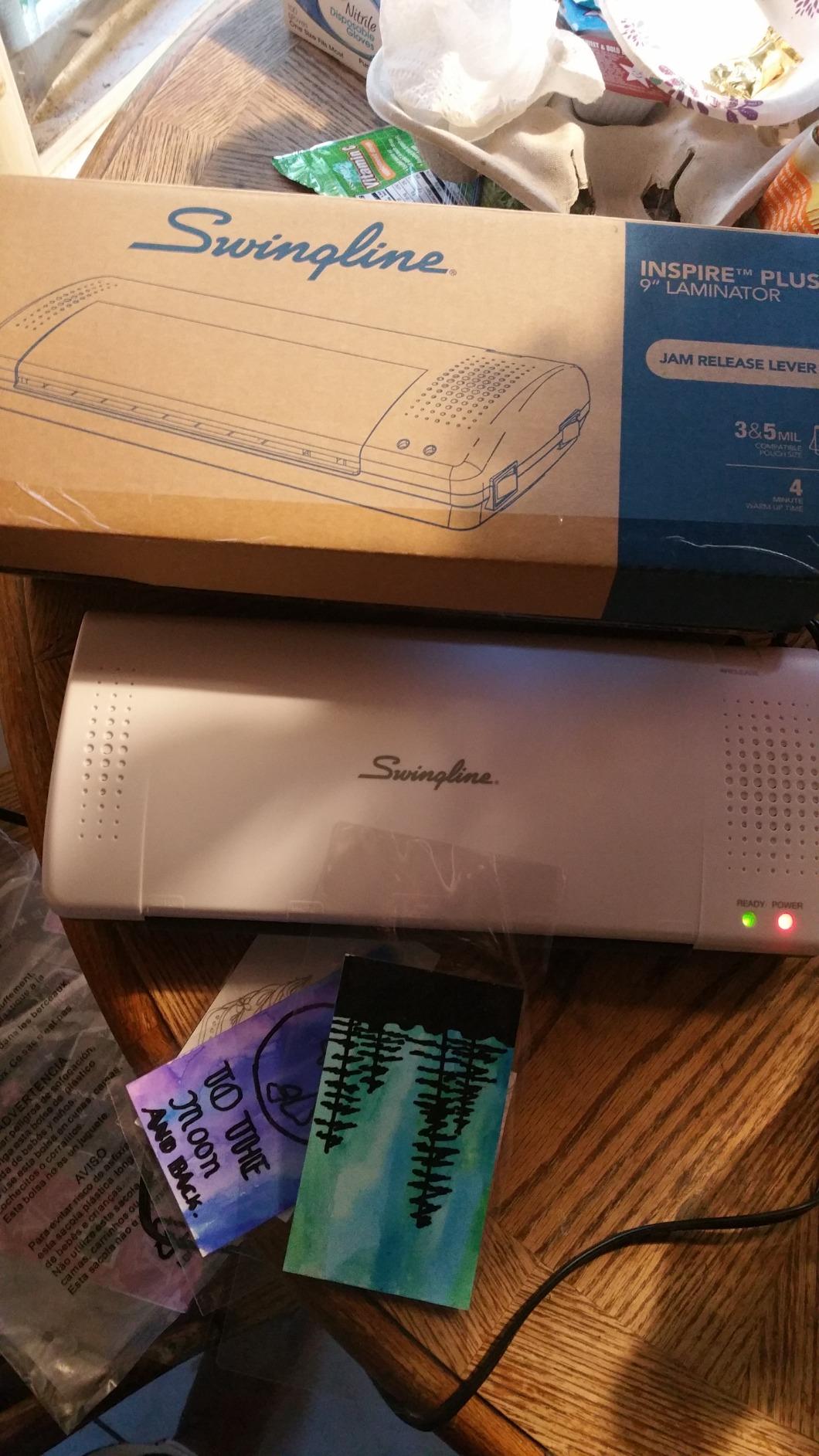 Swingline GBC Thermal Laminator Machine, Inspire, 9 Inch, Quick Warm-Up, 3 or 5 Mil, with 5 Standard Laminating Pouches for Home, Office and Classroom, Black (1701857) customer photo 2