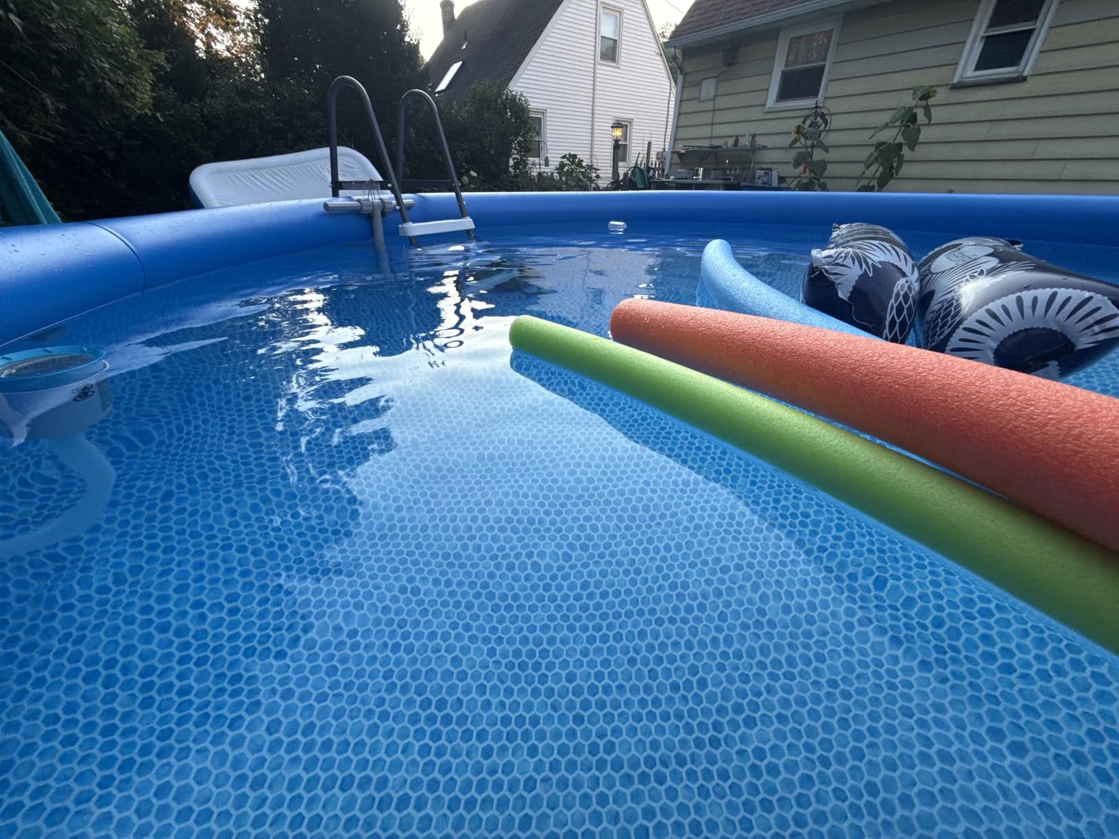 INTEX 28131EH Easy Set Inflatable Swimming Pool Set: 12ft x 30in – Includes 530 GPH Cartridge Filter Pump – Puncture-Resistant Material – 1485 Gallon Capacity – 23in Water Depth customer photo 2