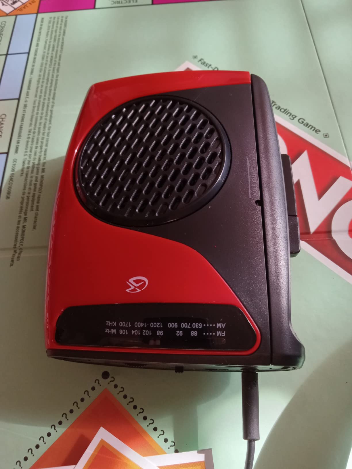 GPX Portable Cassette Player, Compatible With Headphone, 3.54 x 1.57 x 4.72 Inches, Requires 2 AA Batteries - Not Included, Red/Black (CAS337B) Black/Red customer photo 1
