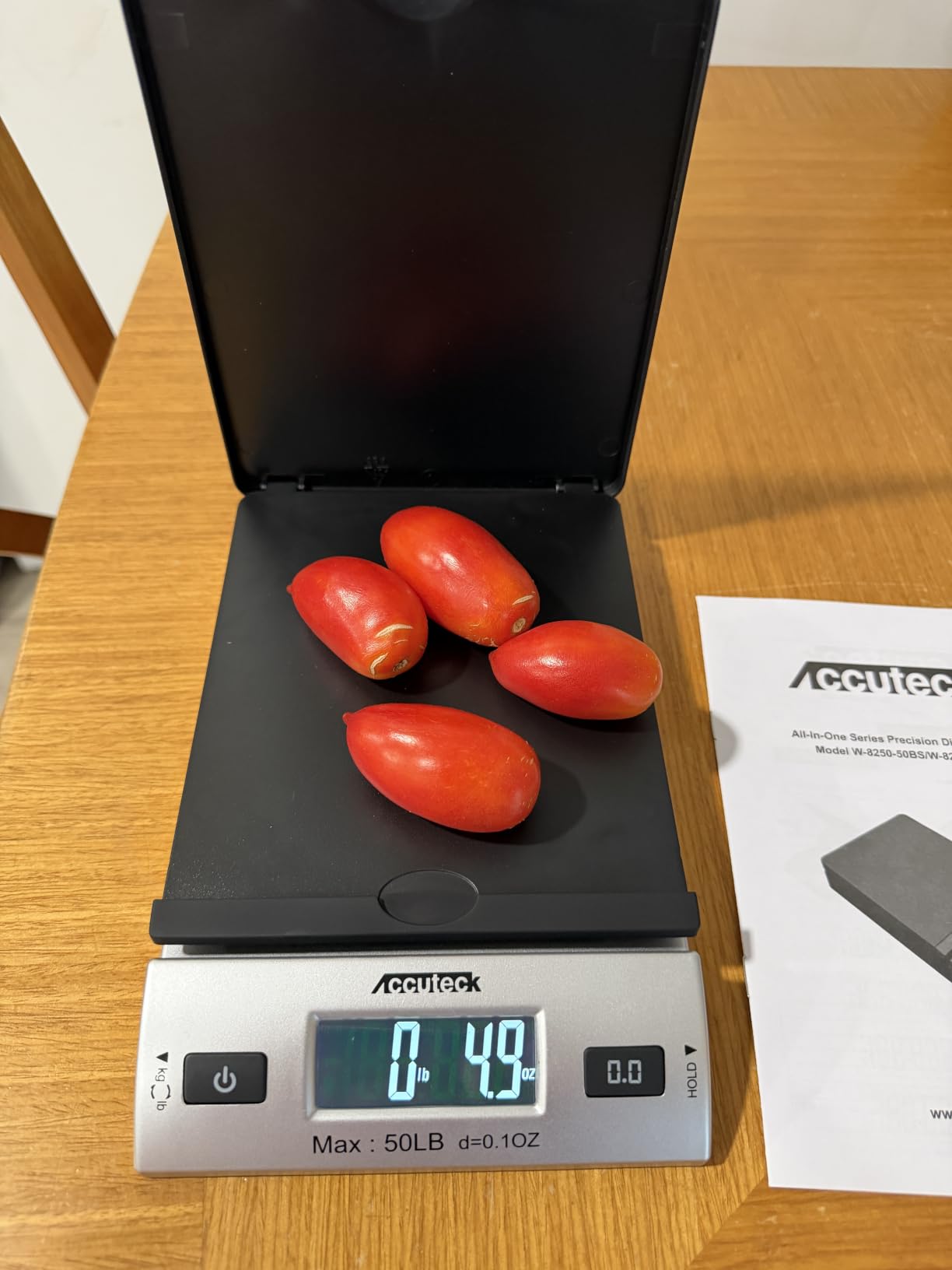 Accuteck 8250 High Accuracy Digital Shipping Scale and Postal Scale, 0.1oz Precision, 50Lb customer photo 1
