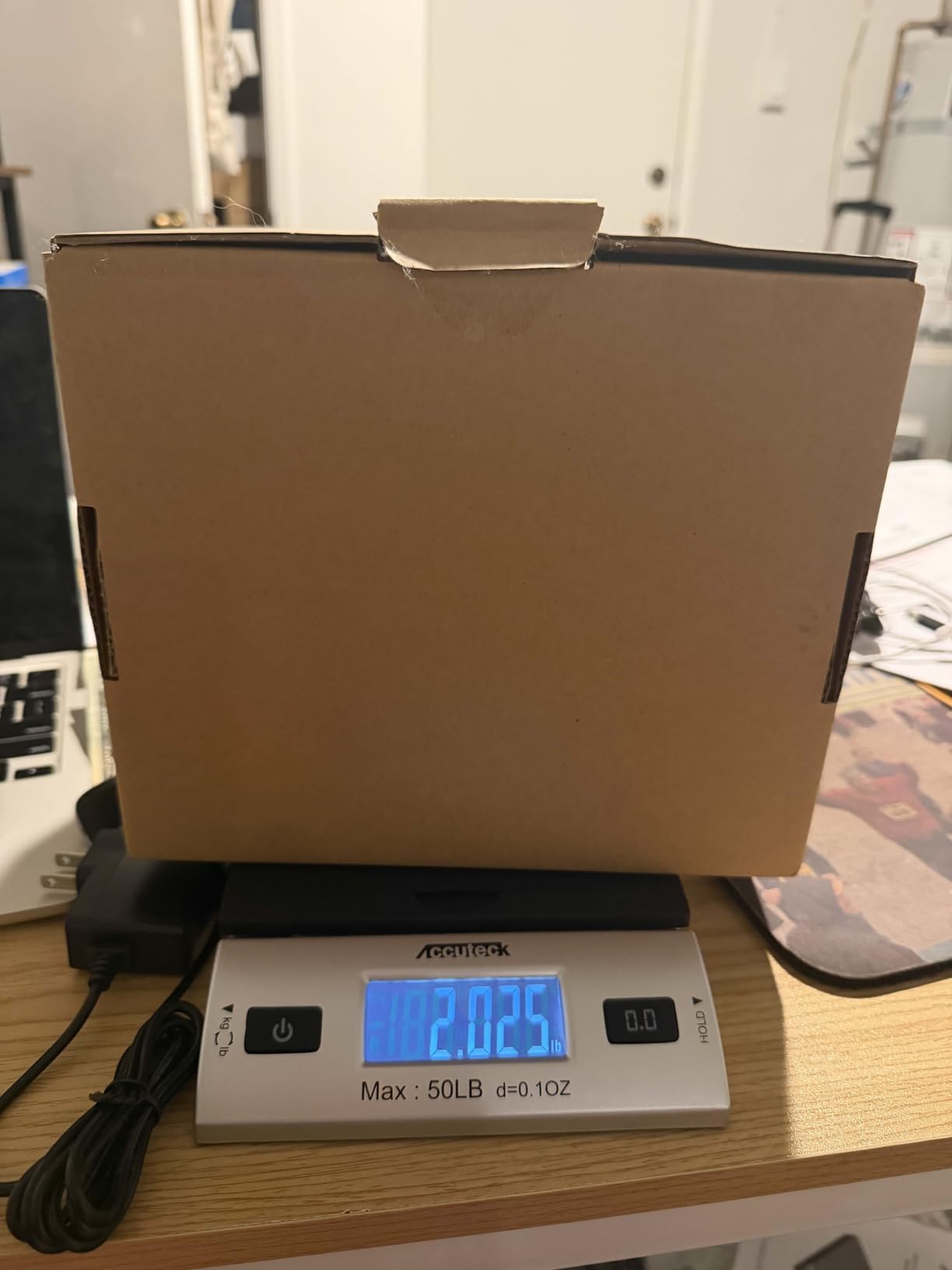 Accuteck 8250 High Accuracy Digital Shipping Scale and Postal Scale, 0.1oz Precision, 50Lb customer photo 2