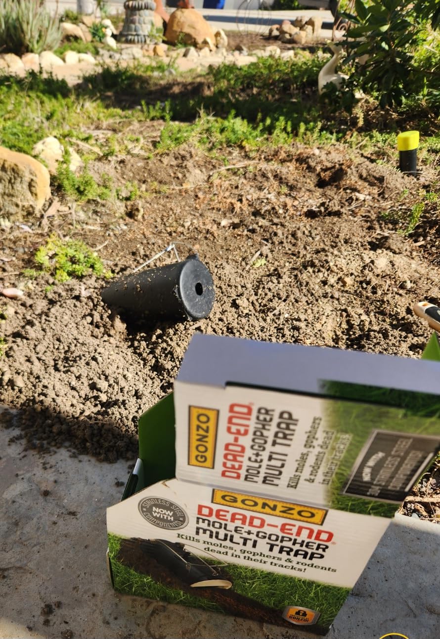 Gonzo 5001 Dead-End Mole & Gopher Trap customer photo 1