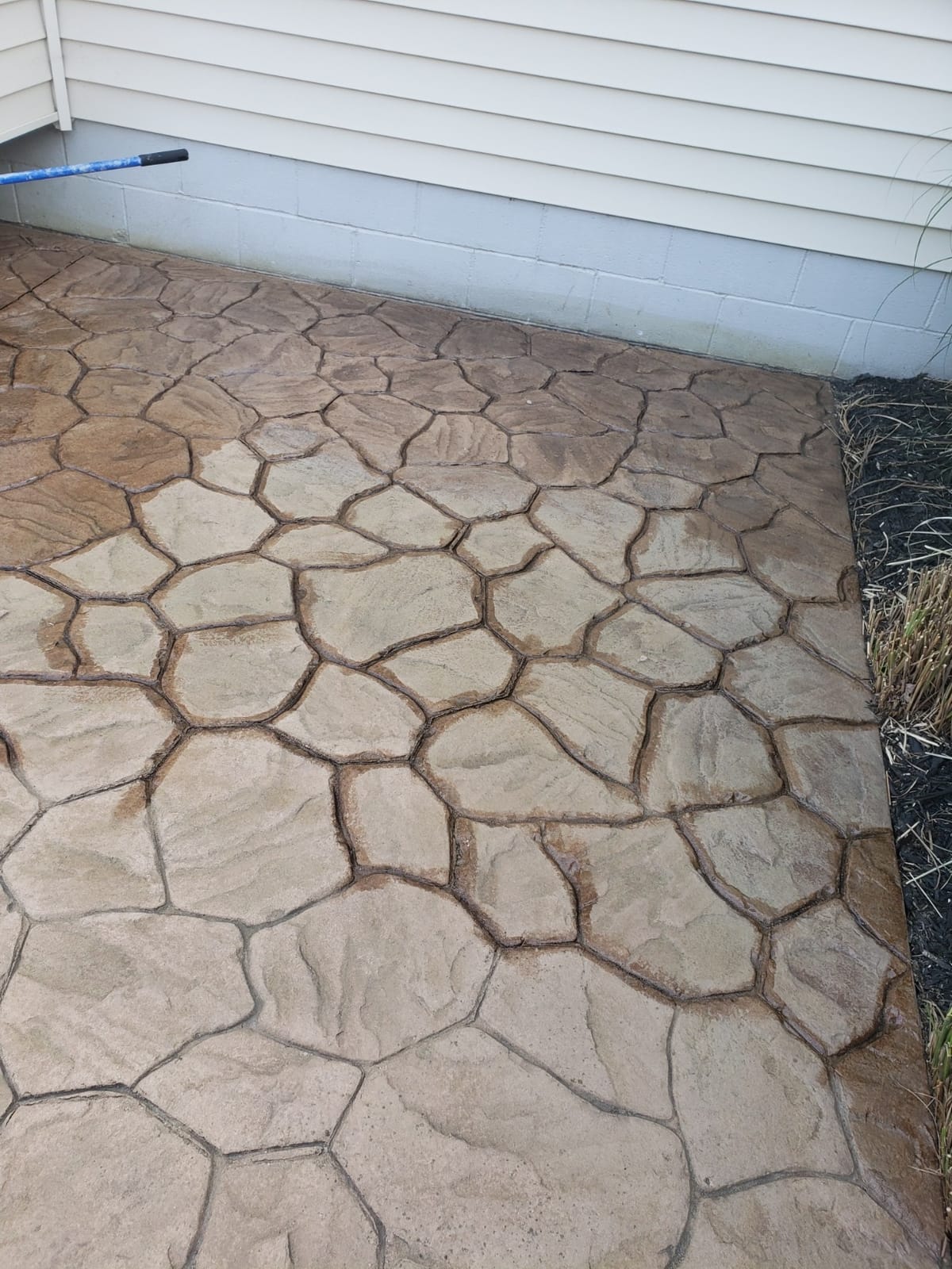 Armor AR500 High Gloss Wet Look Concrete Sealer 5 Gallon - Professional Grade Color Enhancing Solvent Based Acrylic Sealer for Exterior Concrete and Pavers - 700 VOC customer photo 2